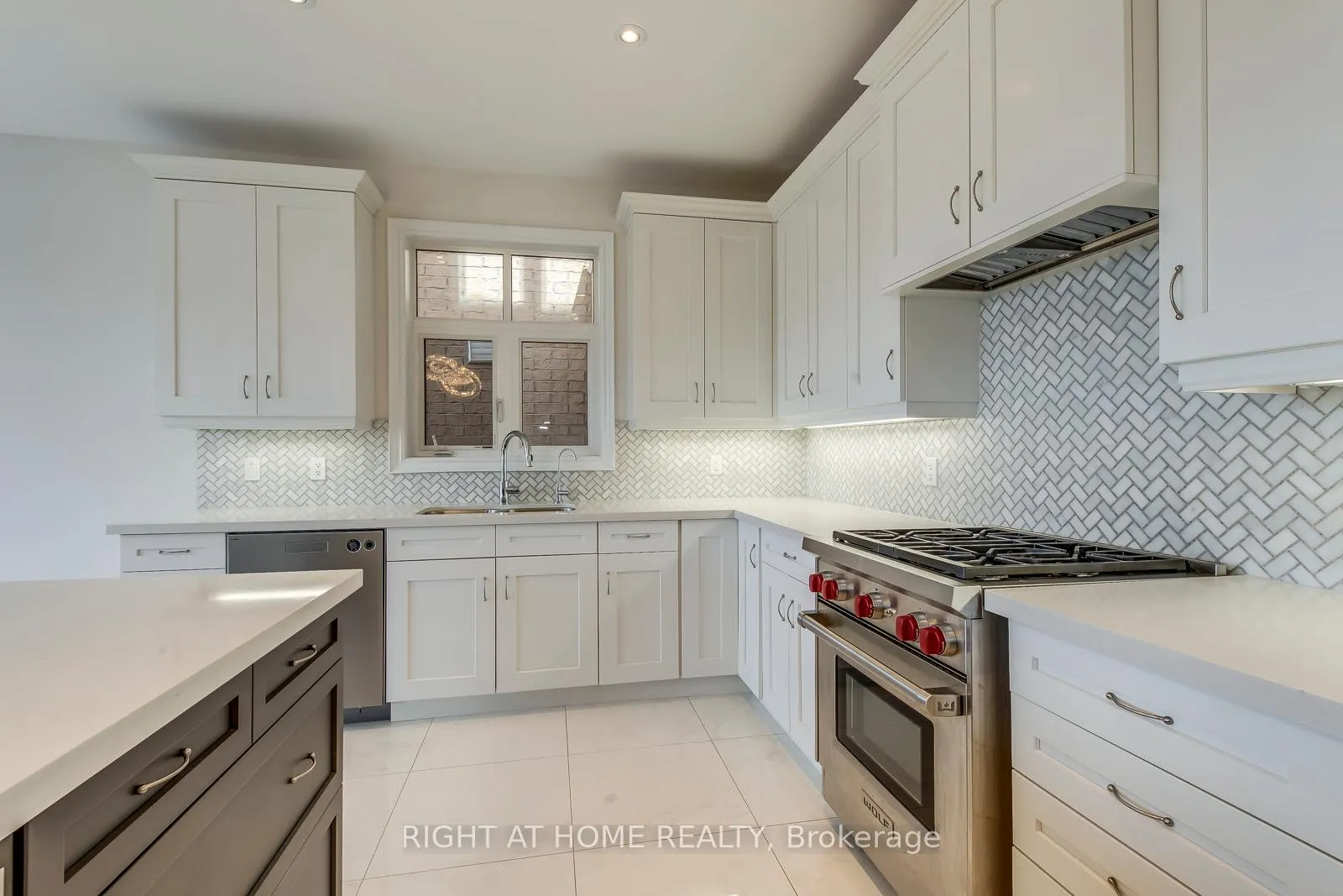 Photo 17 of 2441 Chateau Common, Oakville, Bronte Creek — HOMEH