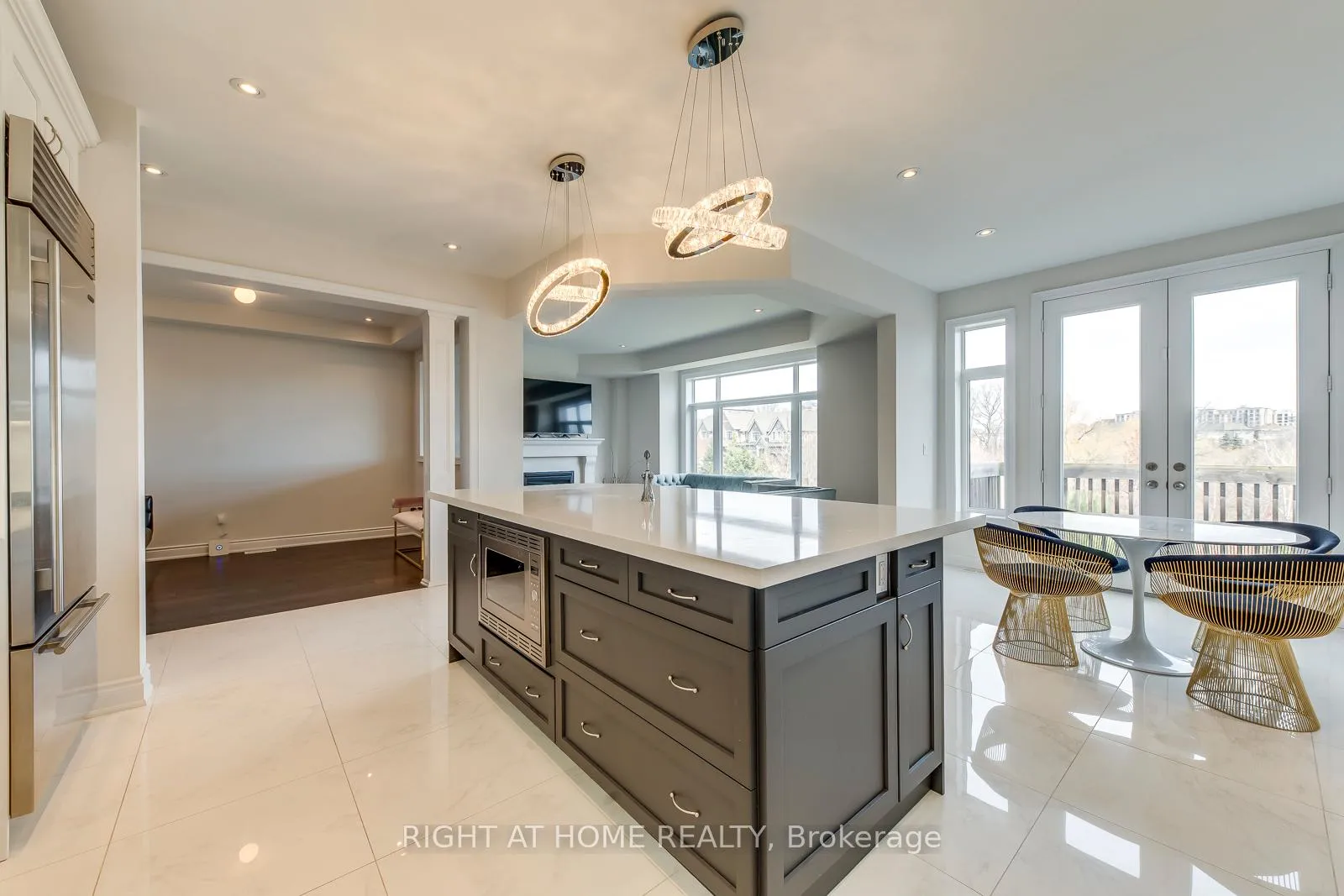 Photo 19 of 2441 Chateau Common, Oakville, Bronte Creek — HOMEH