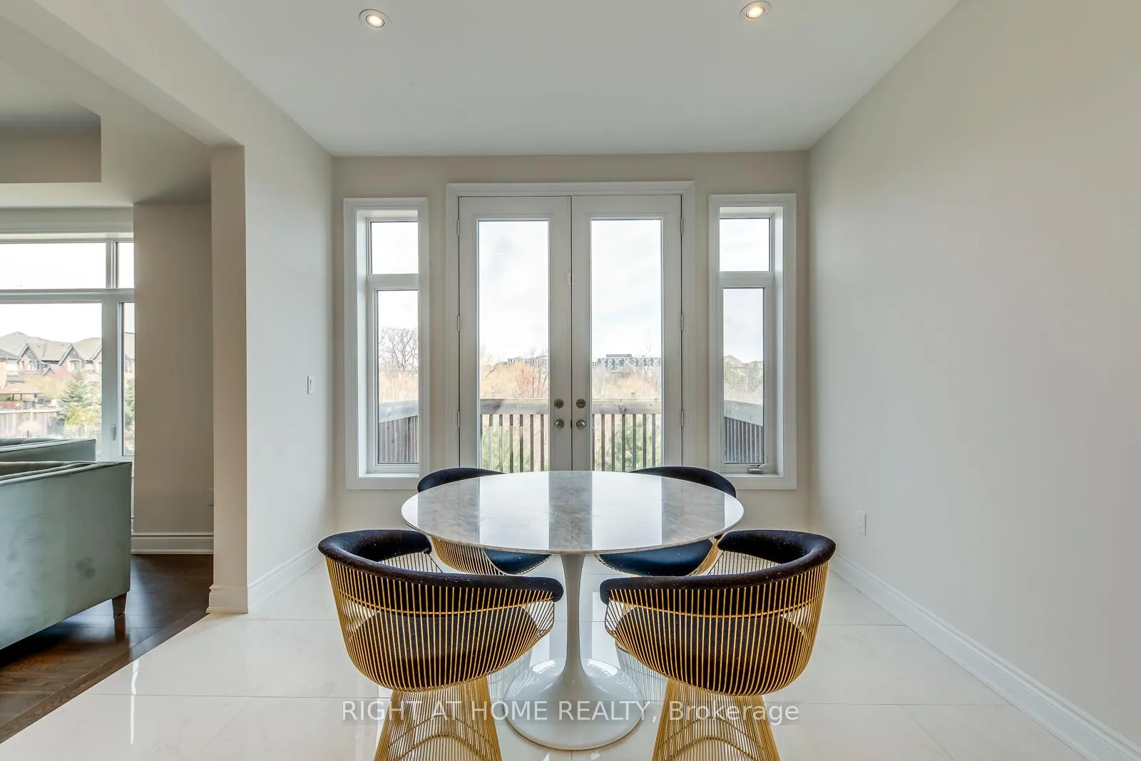 Photo 23 of 2441 Chateau Common, Oakville, Bronte Creek — HOMEH