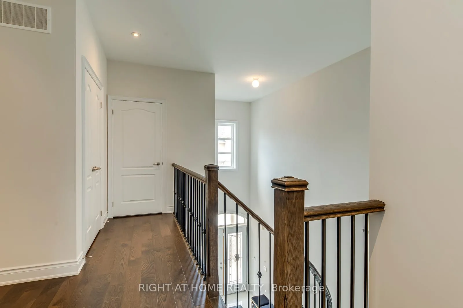 Photo 31 of 2441 Chateau Common, Oakville, Bronte Creek — HOMEH