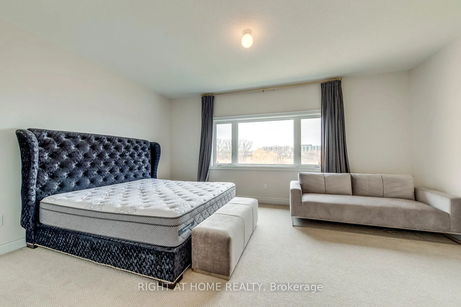 Photo 34 of 2441 Chateau Common, Oakville, Bronte Creek — HOMEH