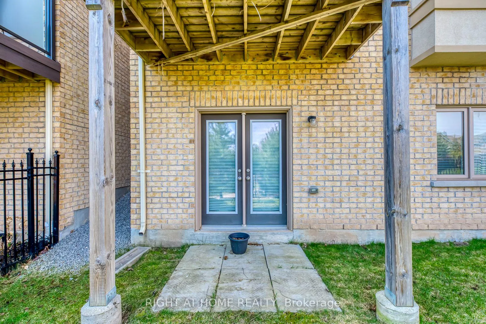 Photo 46 of 2441 Chateau Common, Oakville, Bronte Creek — HOMEH
