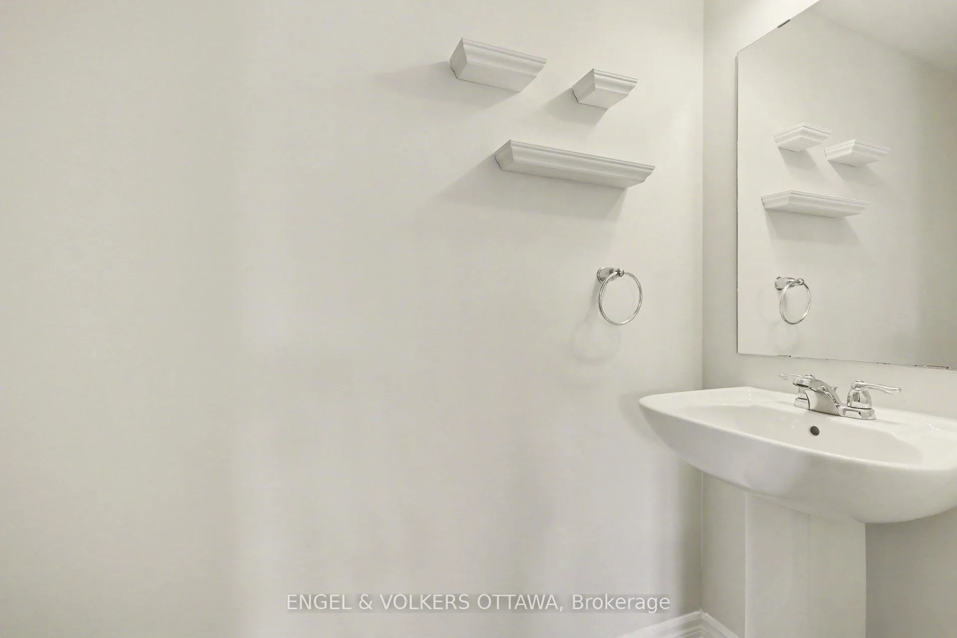 Photo 17 of 575 Roundleaf Way, Ottawa, Kanata - Emerald Meadows/Trailwest — HOMEH
