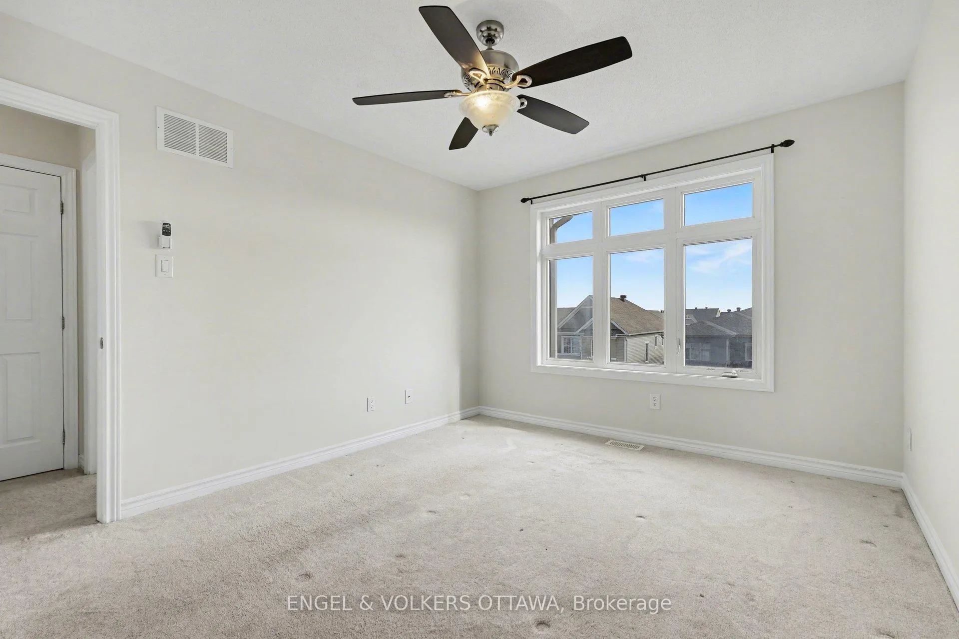 Photo 23 of 575 Roundleaf Way, Ottawa, Kanata - Emerald Meadows/Trailwest — HOMEH