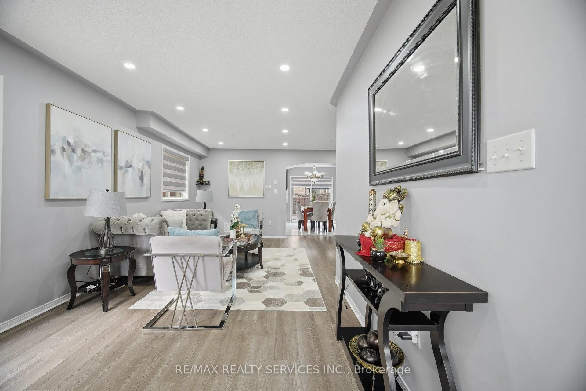 Photo 5 of 11 Poplar Plains Road, Brampton, Fletcher's Meadow — HOMEH