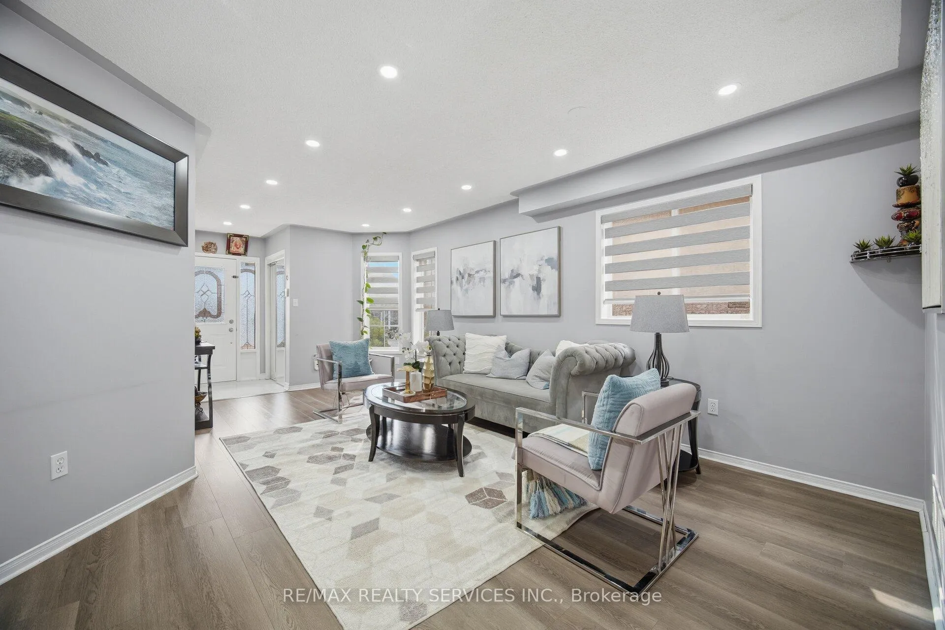 Photo 6 of 11 Poplar Plains Road, Brampton, Fletcher's Meadow — HOMEH