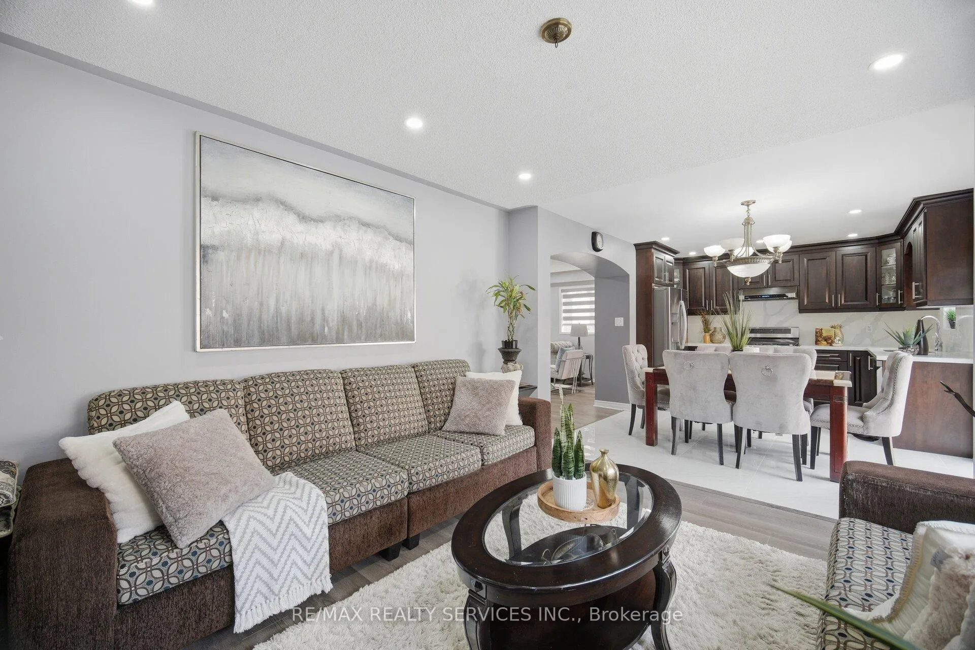 Photo 22 of 11 Poplar Plains Road, Brampton, Fletcher's Meadow — HOMEH