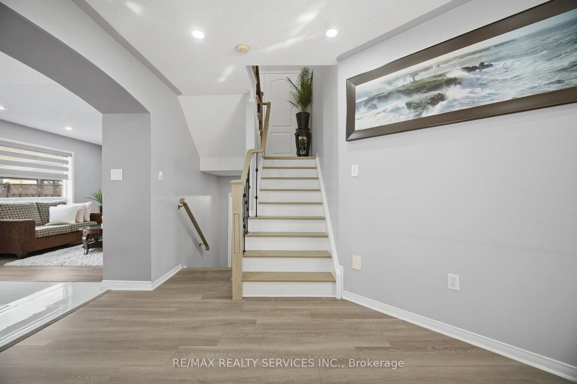 Photo 24 of 11 Poplar Plains Road, Brampton, Fletcher's Meadow — HOMEH