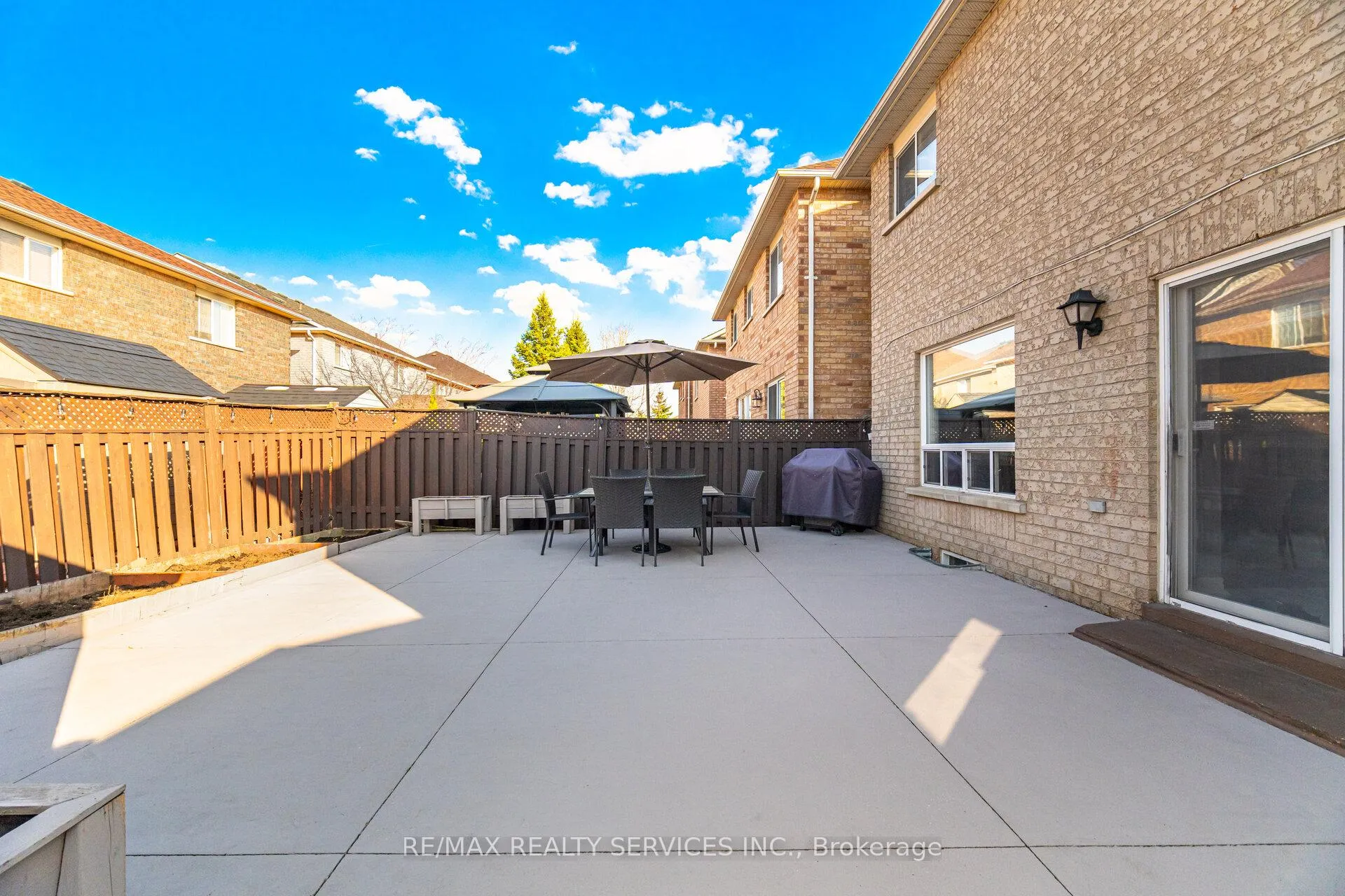 Photo 45 of 11 Poplar Plains Road, Brampton, Fletcher's Meadow — HOMEH