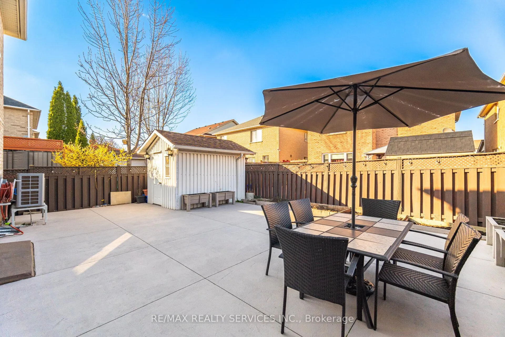 Photo 46 of 11 Poplar Plains Road, Brampton, Fletcher's Meadow — HOMEH