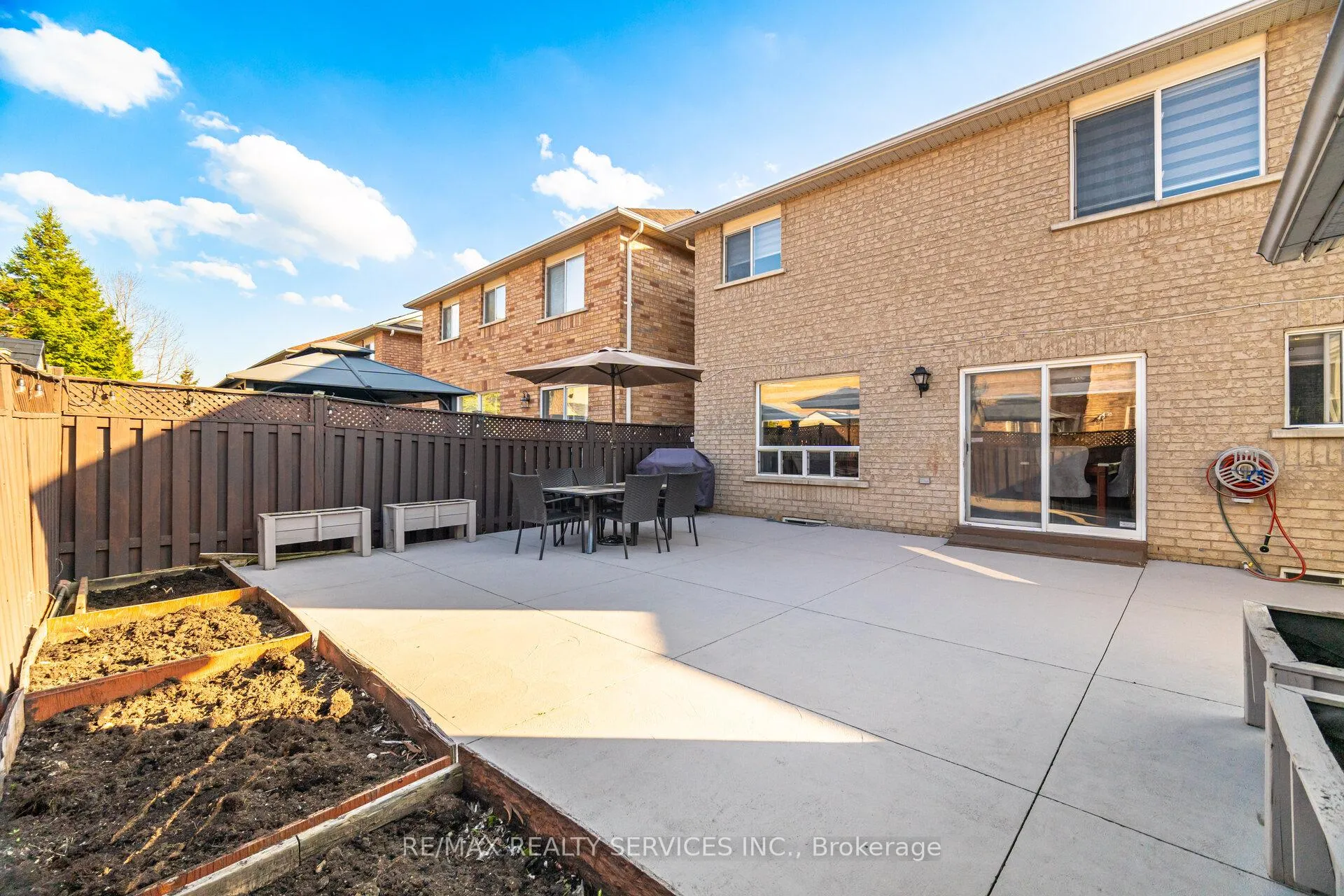 Photo 47 of 11 Poplar Plains Road, Brampton, Fletcher's Meadow — HOMEH
