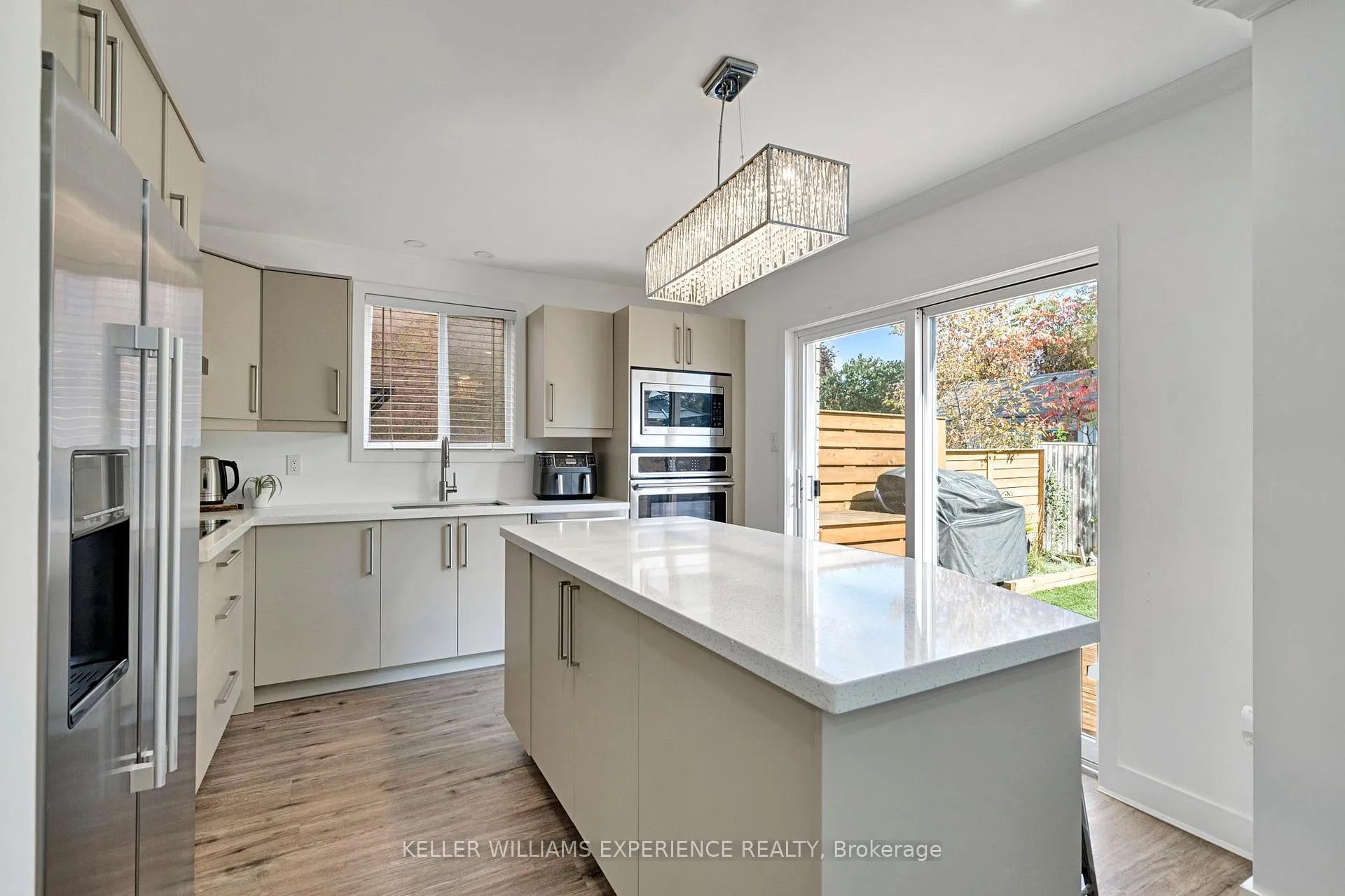 Photo 15 of 91 Butternut Drive, Barrie, Holly — HOMEH