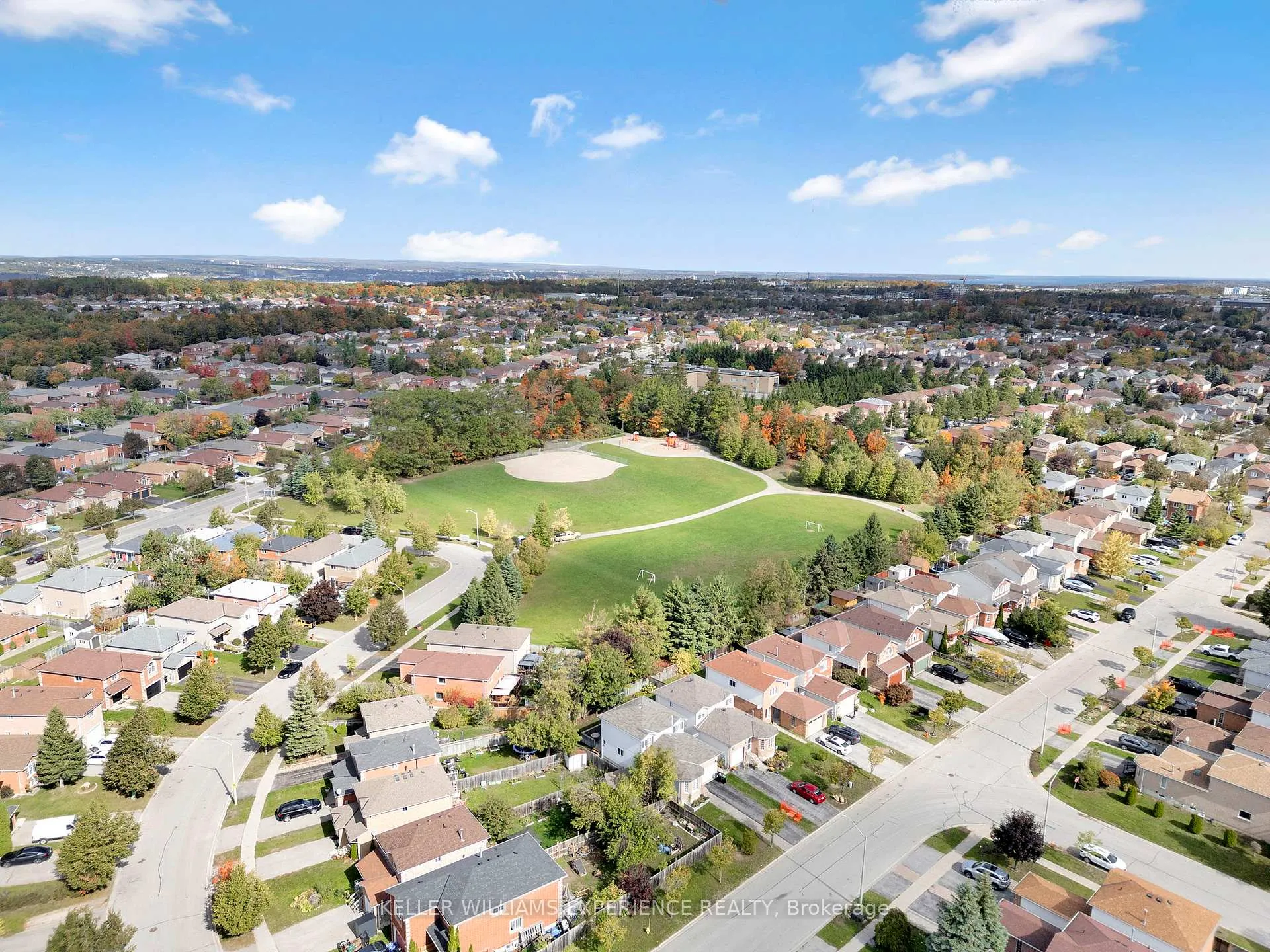 Photo 47 of 91 Butternut Drive, Barrie, Holly — HOMEH