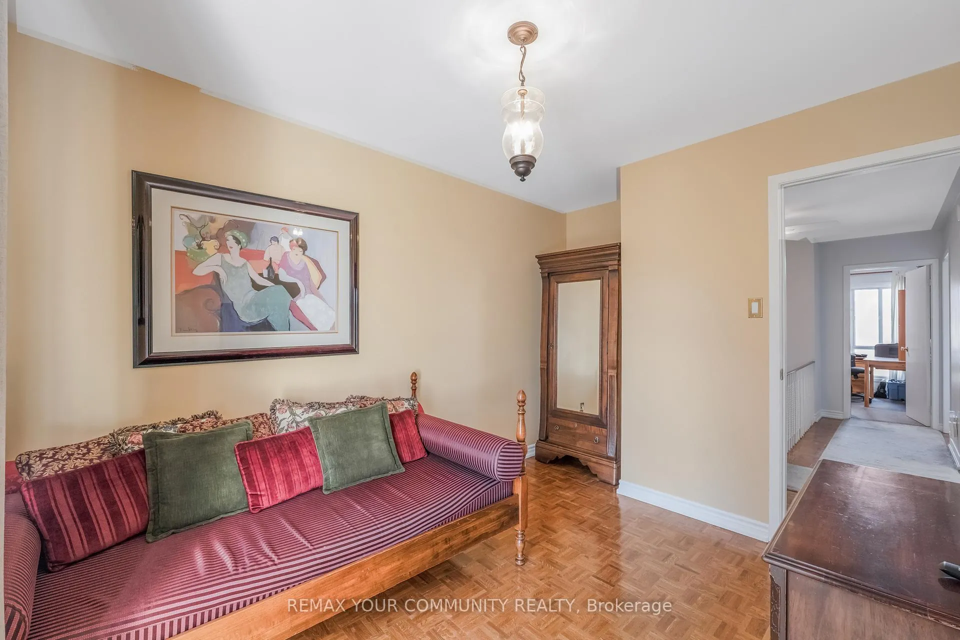 Photo 33 of Unit 60, 97 Poplar Crescent, Aurora, Aurora Highlands — HOMEH