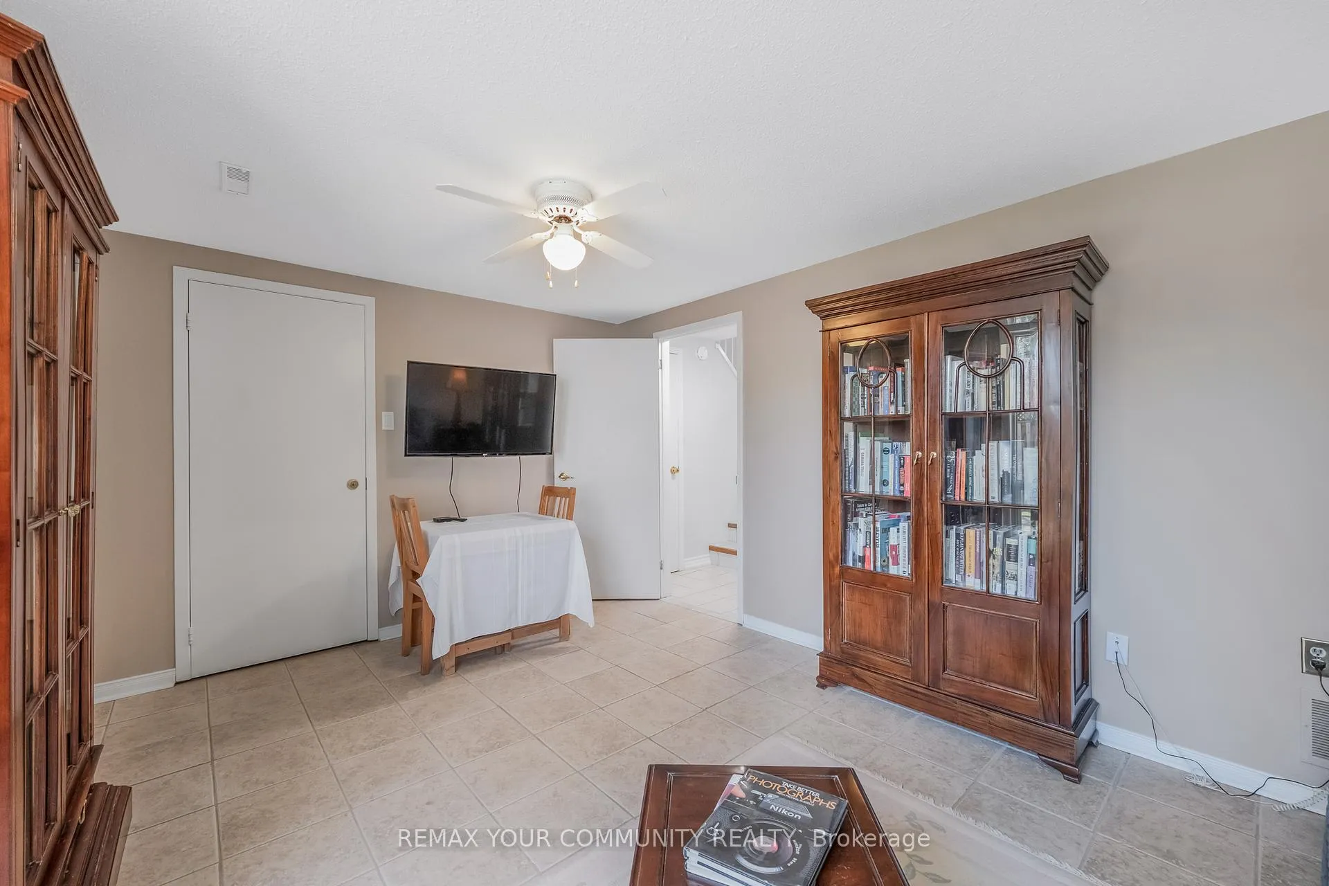Photo 37 of Unit 60, 97 Poplar Crescent, Aurora, Aurora Highlands — HOMEH