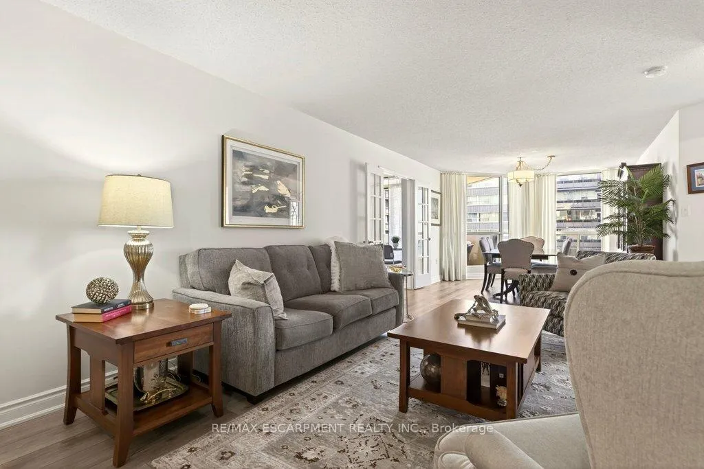 Photo 9 of Unit 803, 1237 North Shore Boulevard E, Burlington, Brant — HOMEH