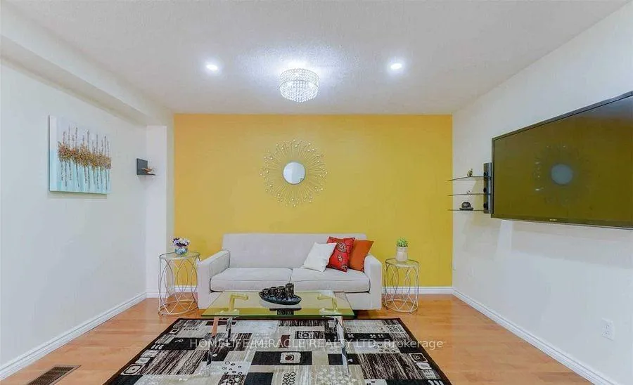Photo 6 of Unit Upper, 60 Studebaker Trail, Brampton, Fletcher's Meadow — HOMEH