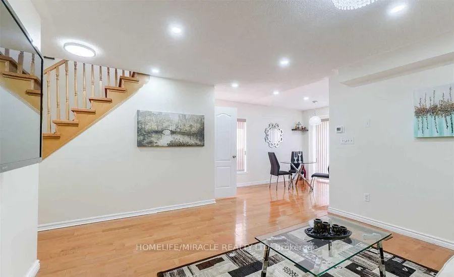 Photo 11 of Unit Upper, 60 Studebaker Trail, Brampton, Fletcher's Meadow — HOMEH