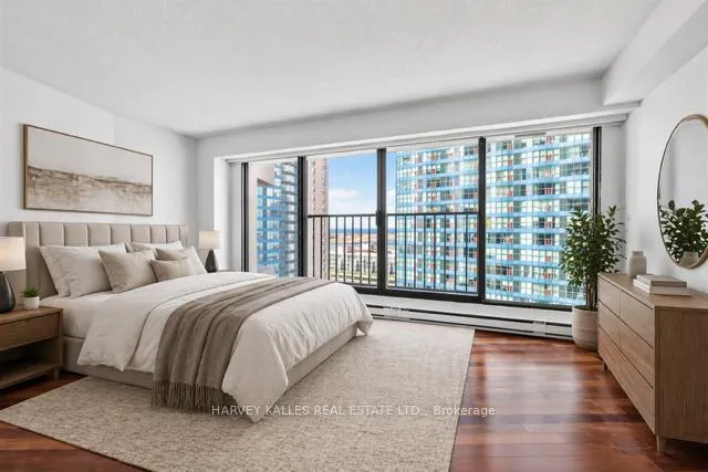 Photo 11 of Unit 2214, 55 Harbour Street, Toronto, Waterfront Communities — HOMEH