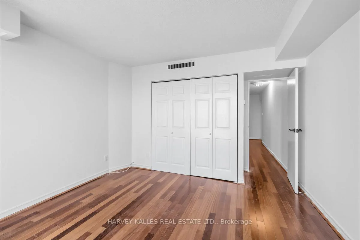 Photo 13 of Unit 2214, 55 Harbour Street, Toronto, Waterfront Communities — HOMEH