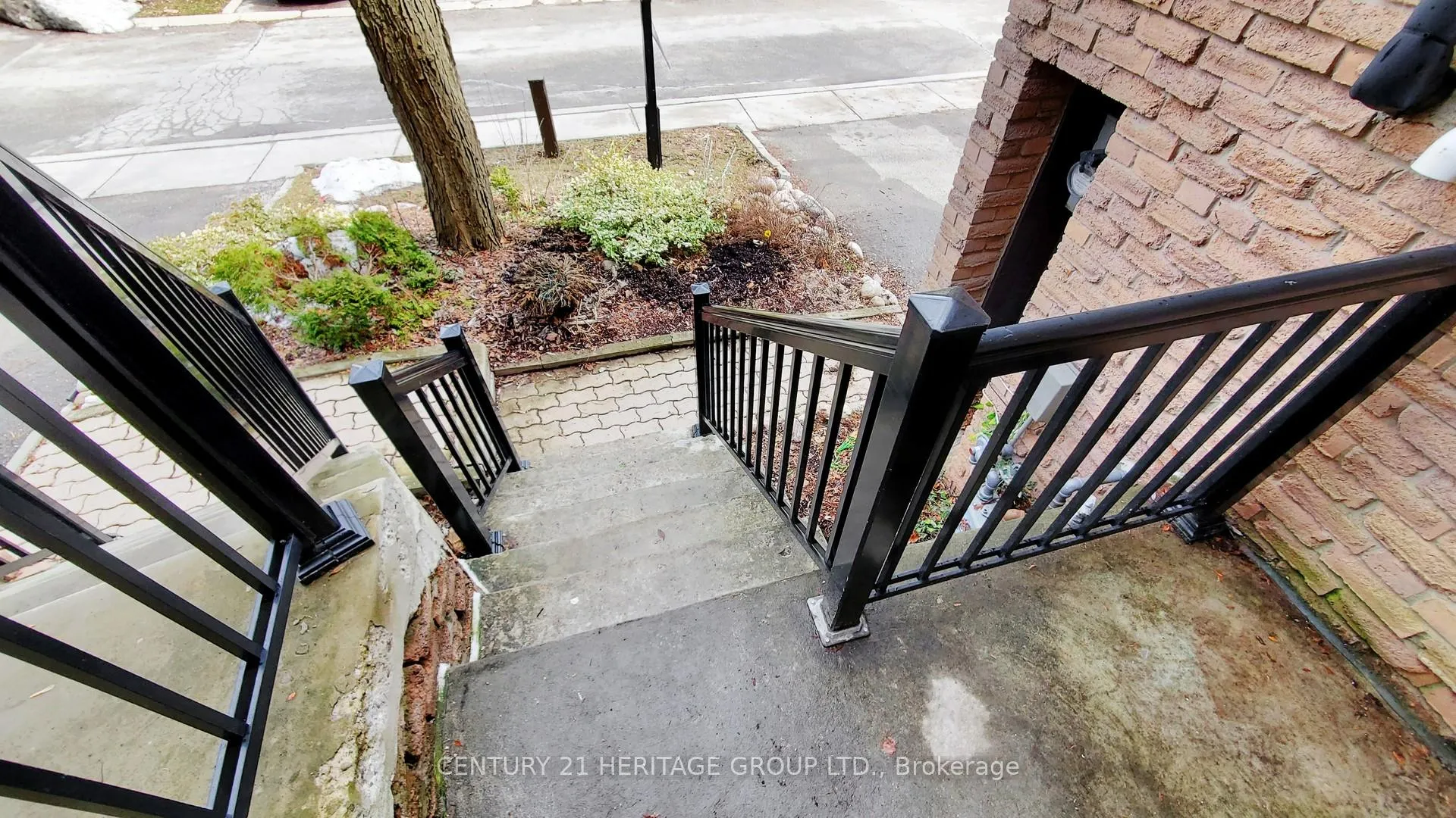 Photo 4 of 34 Dunkeld Way, Markham, Royal Orchard — HOMEH