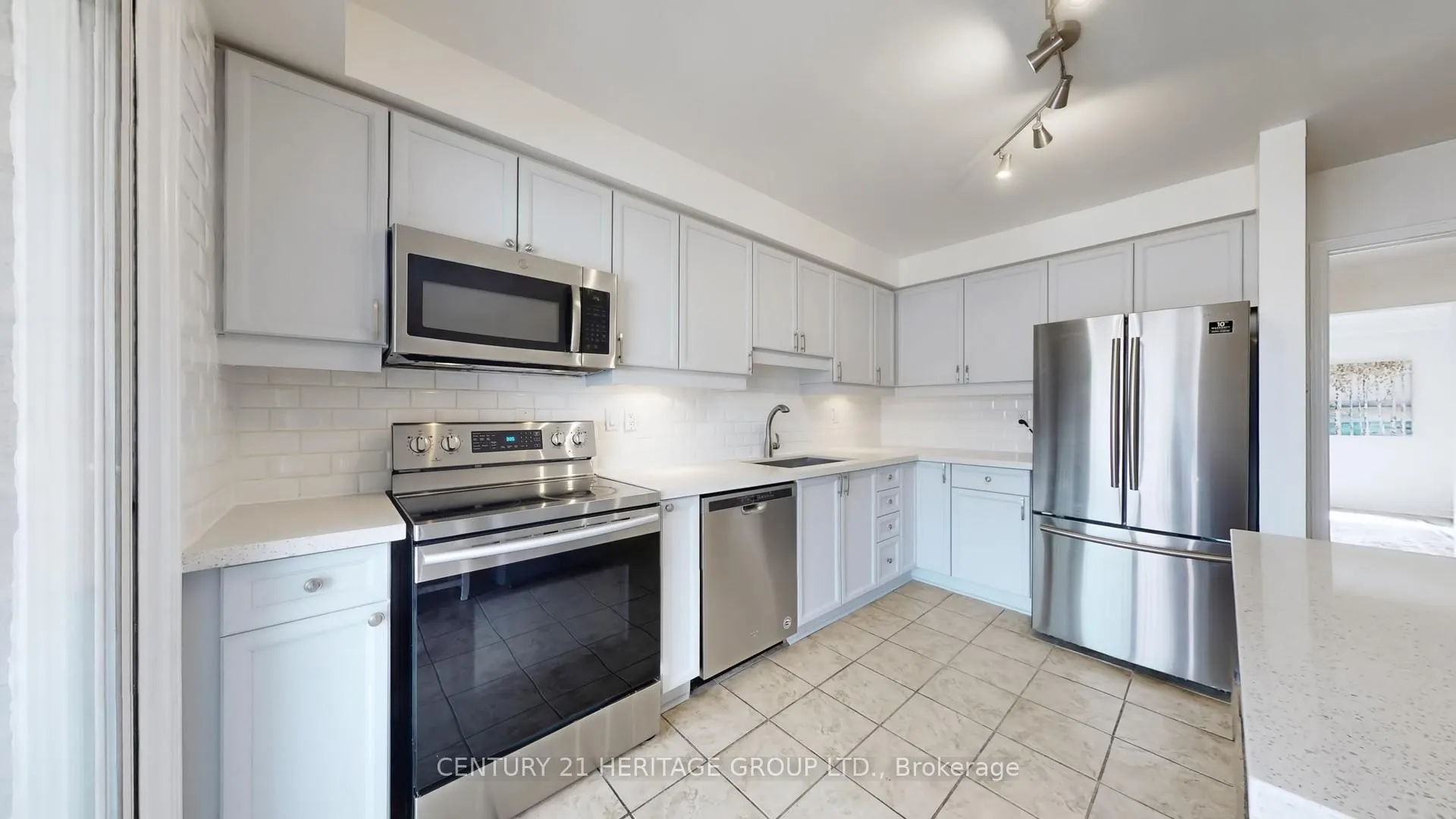 Photo 15 of 34 Dunkeld Way, Markham, Royal Orchard — HOMEH