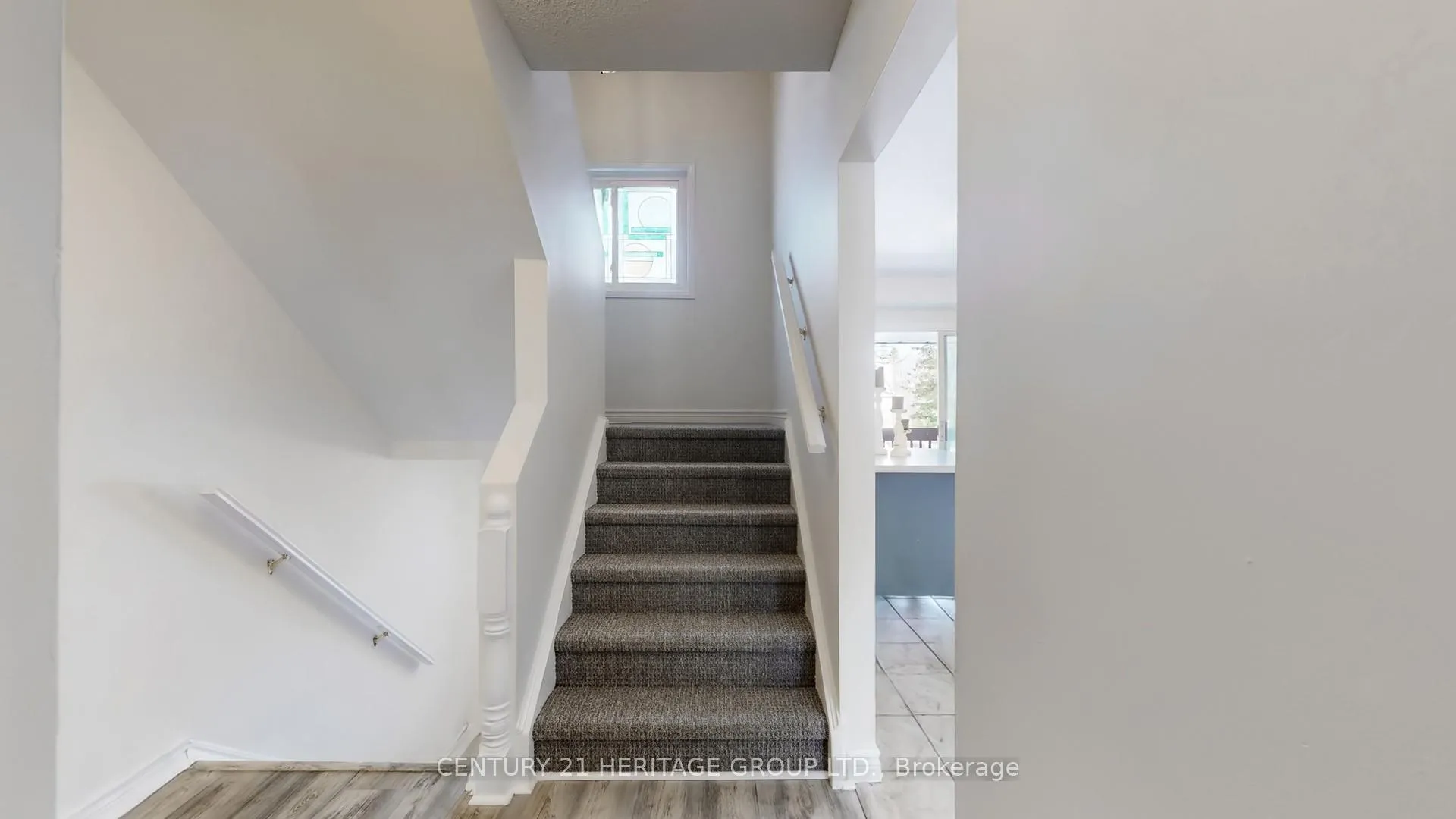 Photo 19 of 34 Dunkeld Way, Markham, Royal Orchard — HOMEH