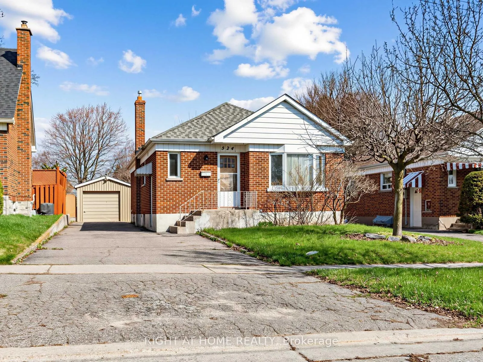 Photo 1 of 524 Colborne Street E, Oshawa, O'Neill — HOMEH
