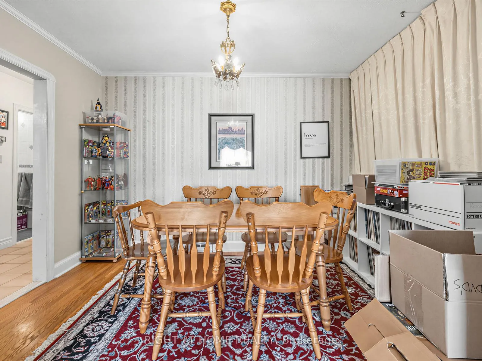 Photo 10 of 524 Colborne Street E, Oshawa, O'Neill — HOMEH
