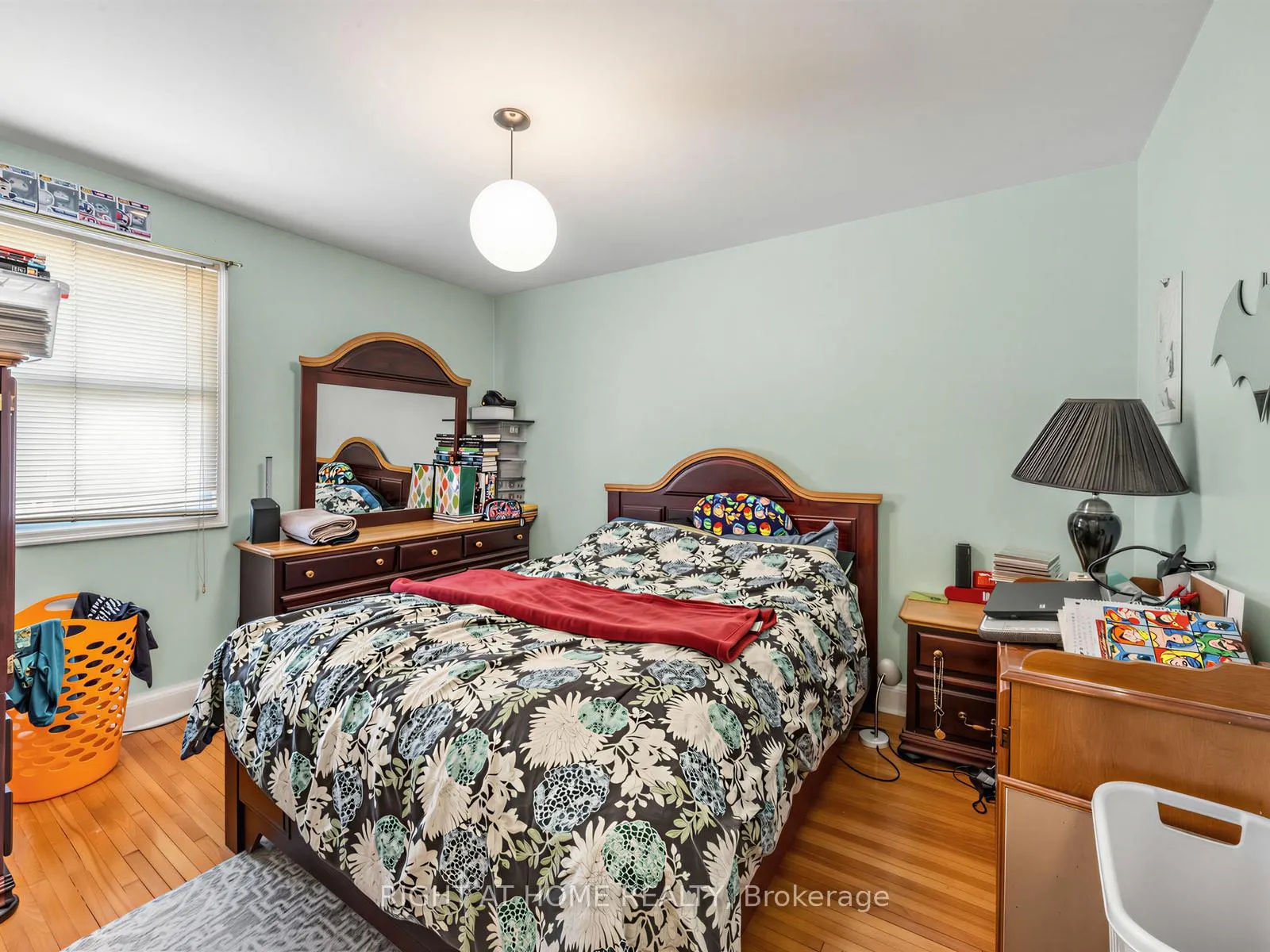 Photo 15 of 524 Colborne Street E, Oshawa, O'Neill — HOMEH