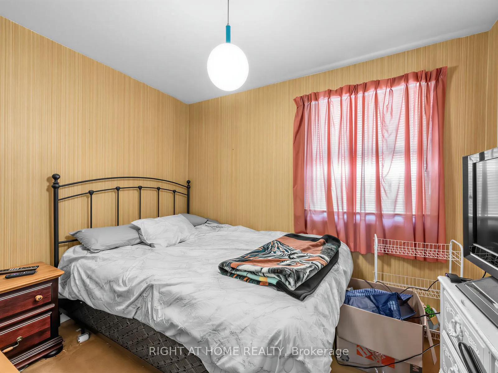 Photo 17 of 524 Colborne Street E, Oshawa, O'Neill — HOMEH