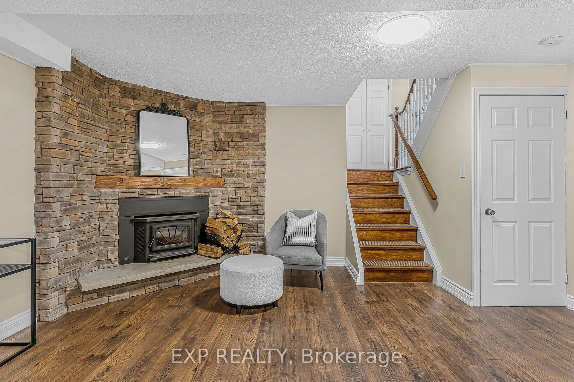 Photo 36 of 29 Millwood Road, Erin — HOMEH