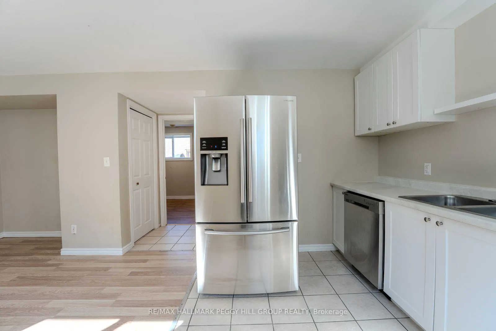 Photo 3 of Unit Lower, 67 Iris Drive, Wasaga Beach — HOMEH