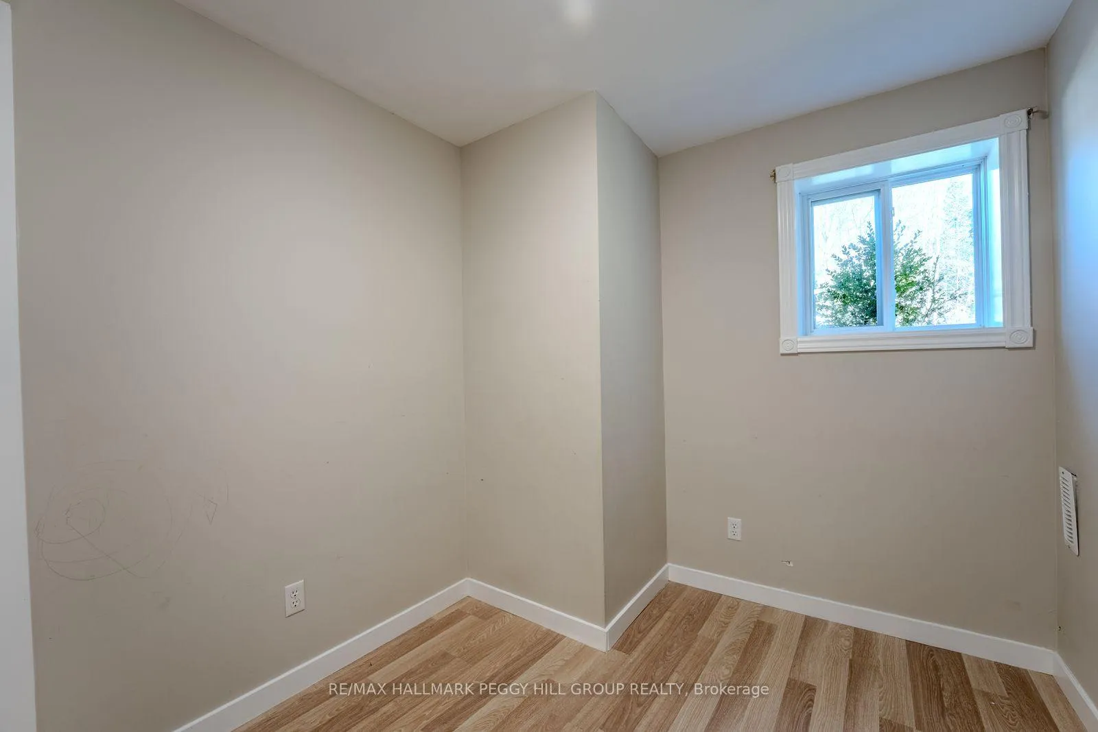 Photo 8 of Unit Lower, 67 Iris Drive, Wasaga Beach — HOMEH