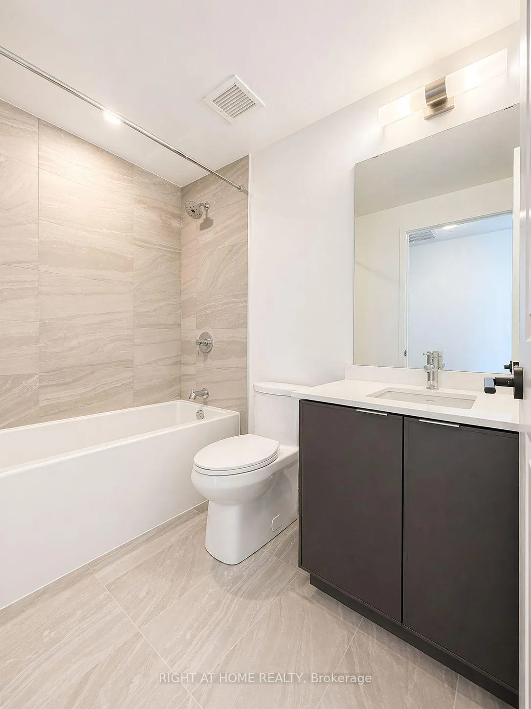 Photo 16 of Unit 1107, 2075 Lakeshore Road, Burlington, Brant — HOMEH