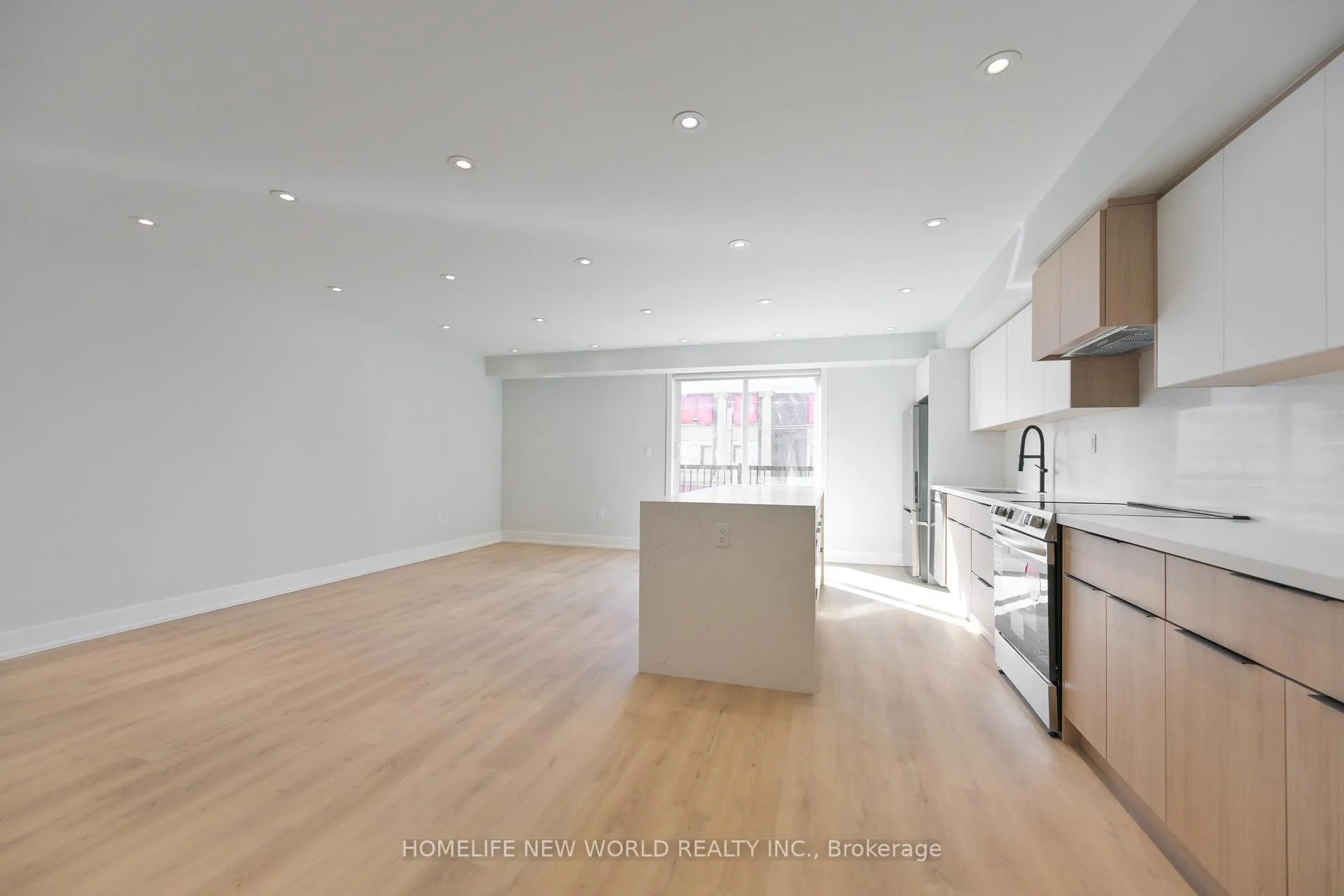 Photo 3 of Unit Upper, 997 Dufferin Street, Toronto, Dufferin Grove — HOMEH