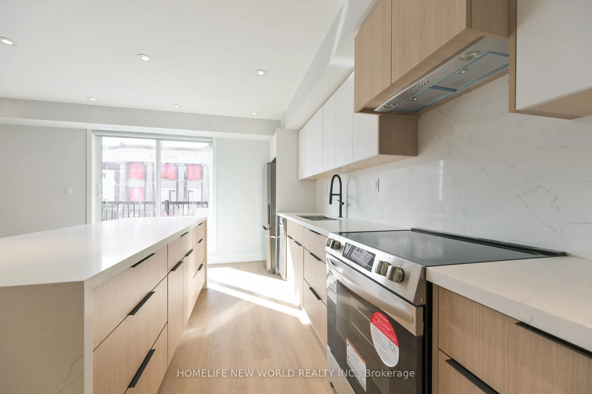 Photo 4 of Unit Upper, 997 Dufferin Street, Toronto, Dufferin Grove — HOMEH