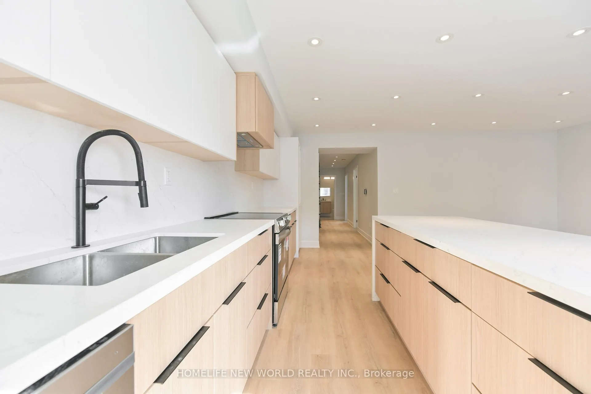 Photo 5 of Unit Upper, 997 Dufferin Street, Toronto, Dufferin Grove — HOMEH