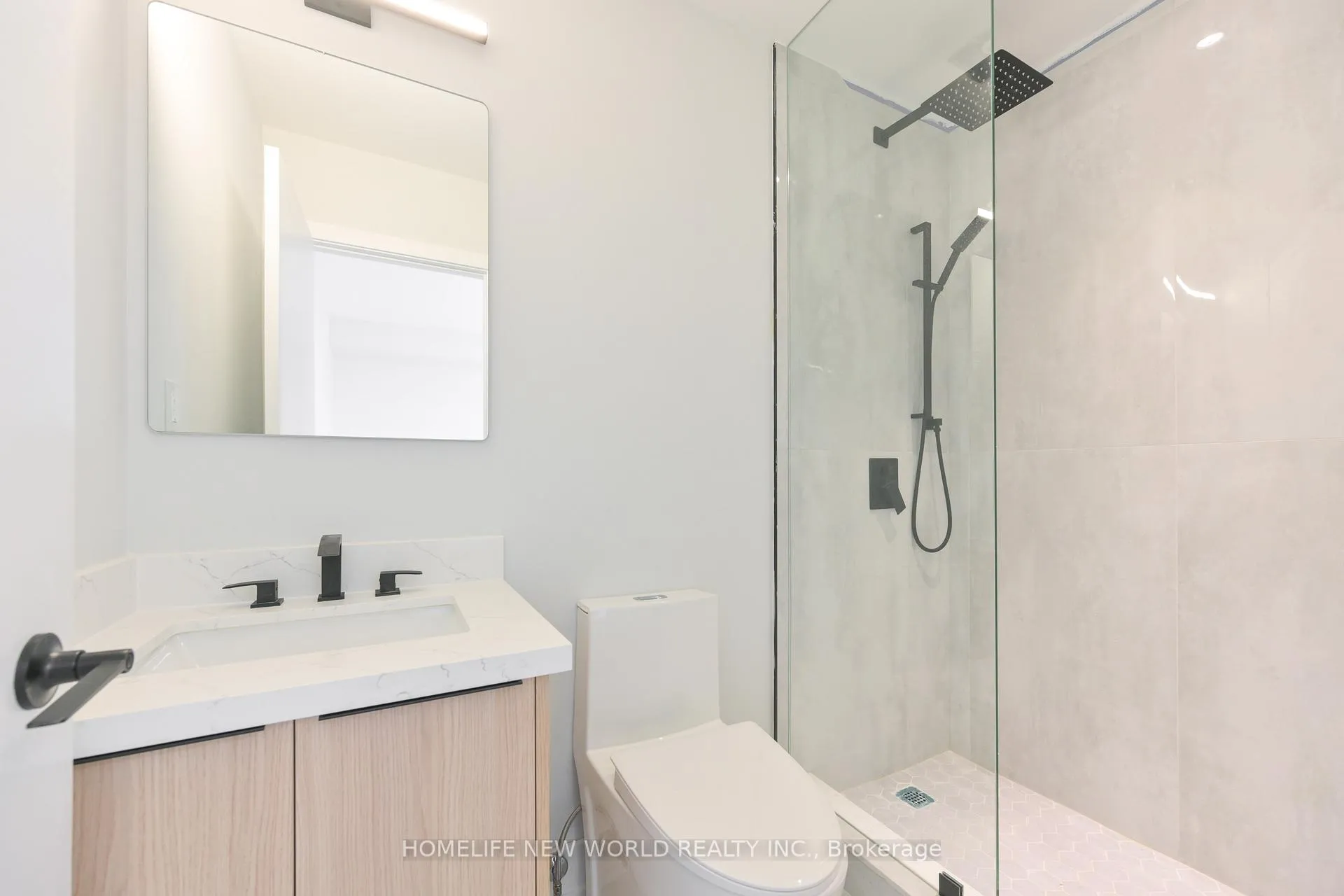 Photo 11 of Unit Upper, 997 Dufferin Street, Toronto, Dufferin Grove — HOMEH