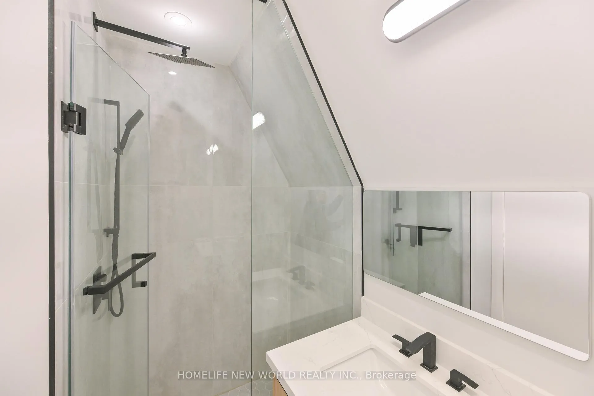 Photo 15 of Unit Upper, 997 Dufferin Street, Toronto, Dufferin Grove — HOMEH