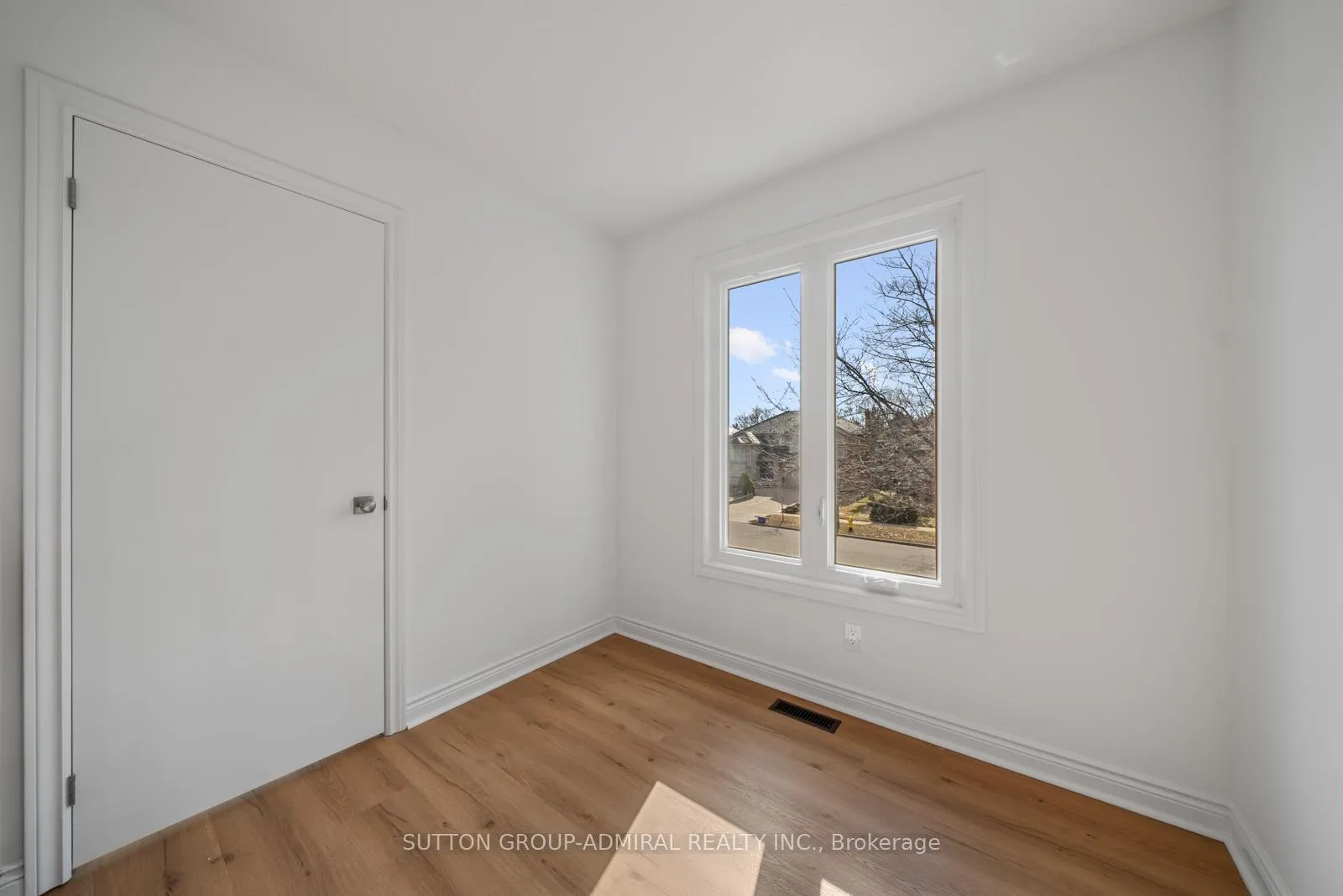 Photo 36 of 295 Fifth Avenue, Vaughan, East Woodbridge — HOMEH