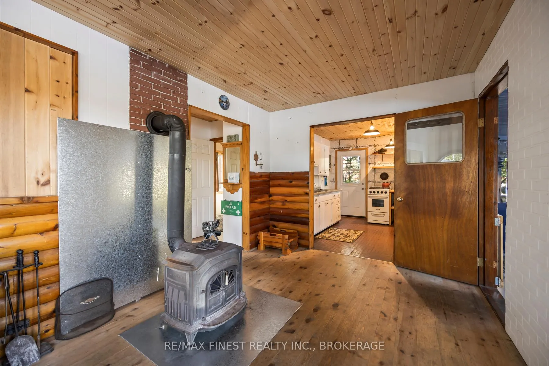 Photo 13 of 293 Gold Dust Lane, Frontenac, Frontenac South — HOMEH