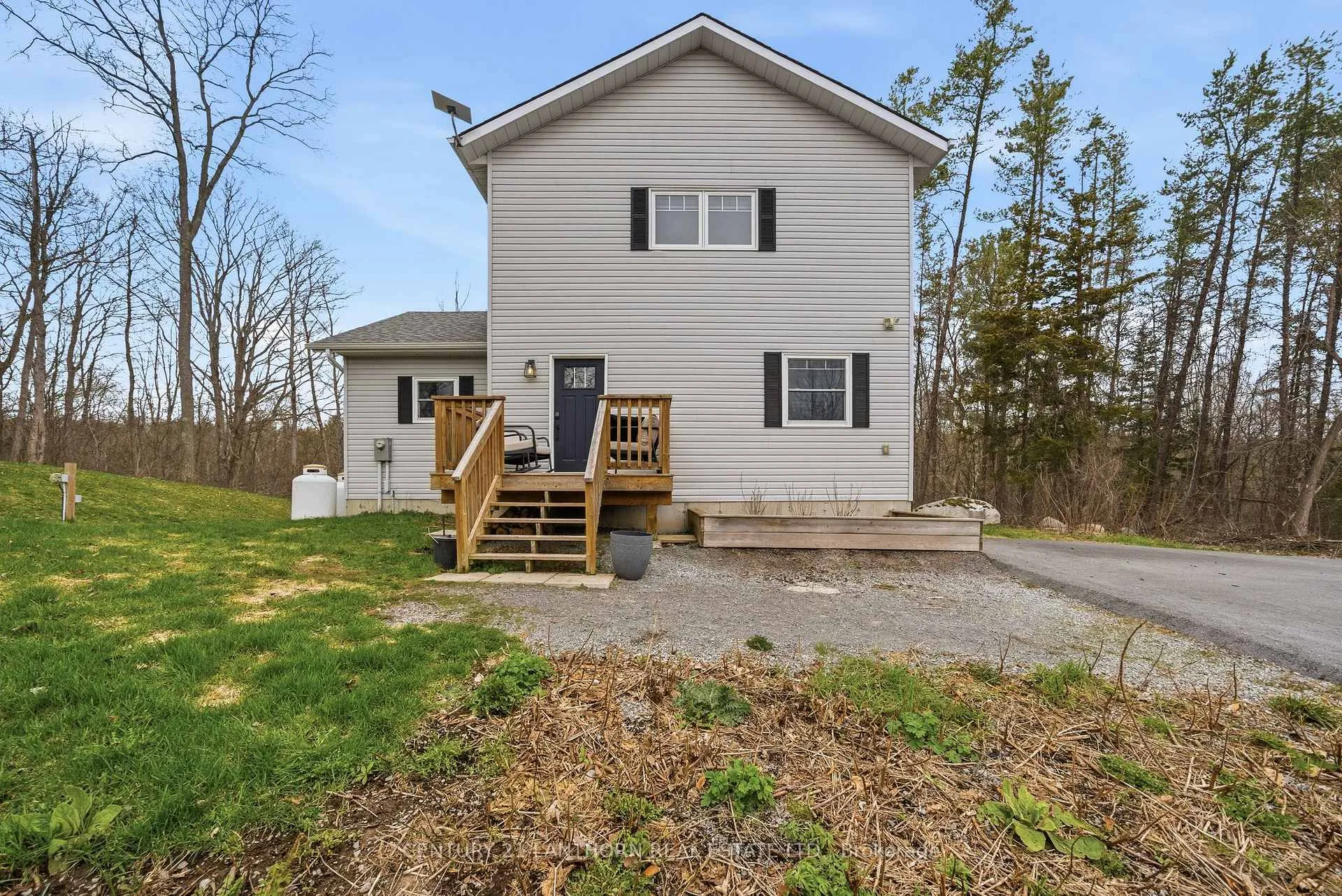 Photo 2 of 309 Beatty Road, Belleville, Thurlow Ward — HOMEH