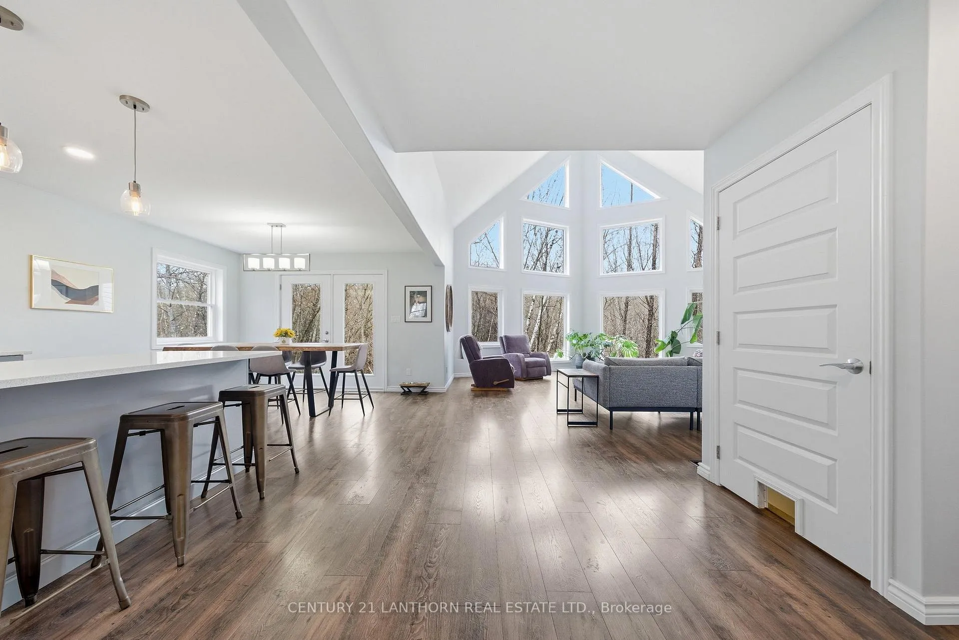 Photo 9 of 309 Beatty Road, Belleville, Thurlow Ward — HOMEH