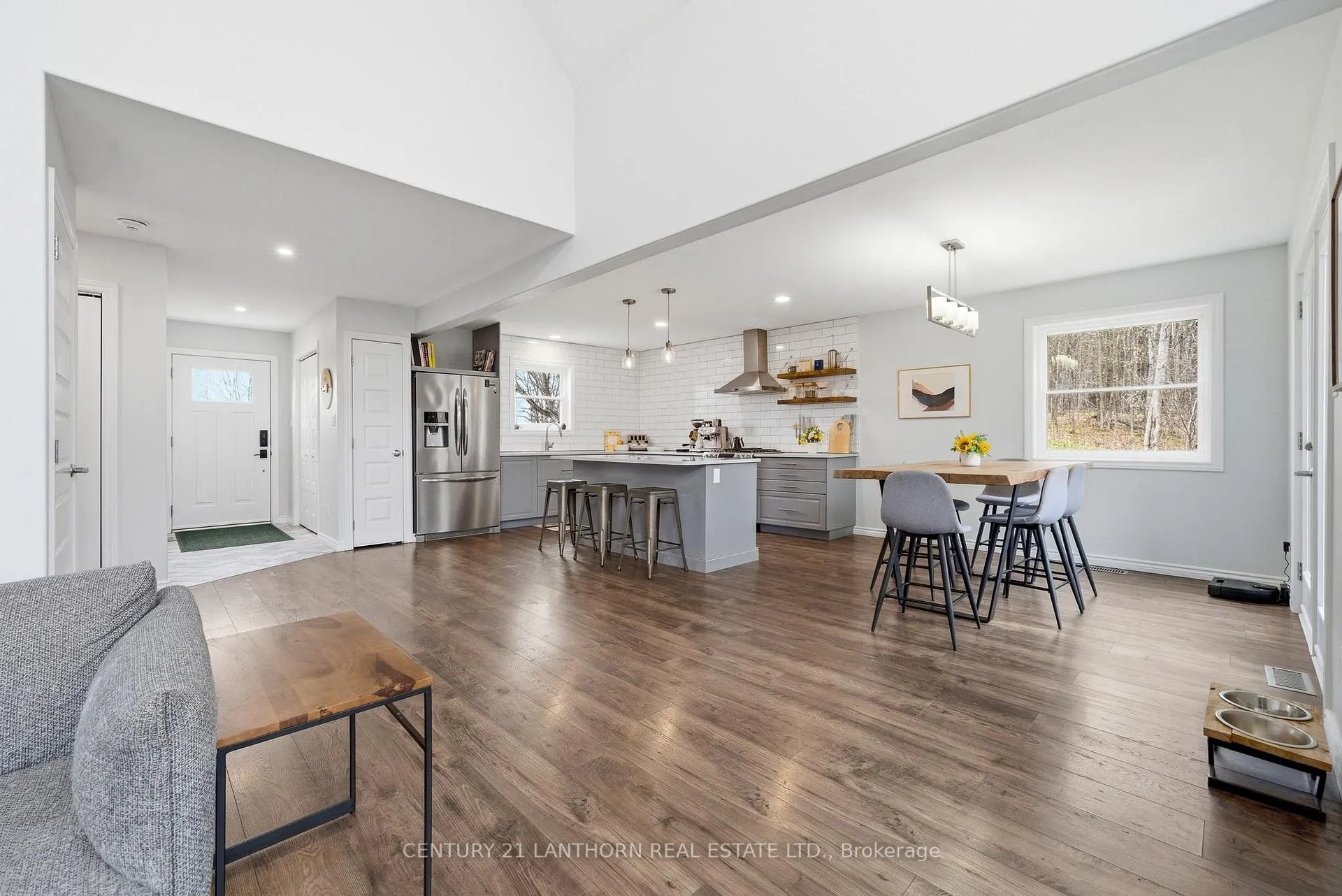 Photo 18 of 309 Beatty Road, Belleville, Thurlow Ward — HOMEH