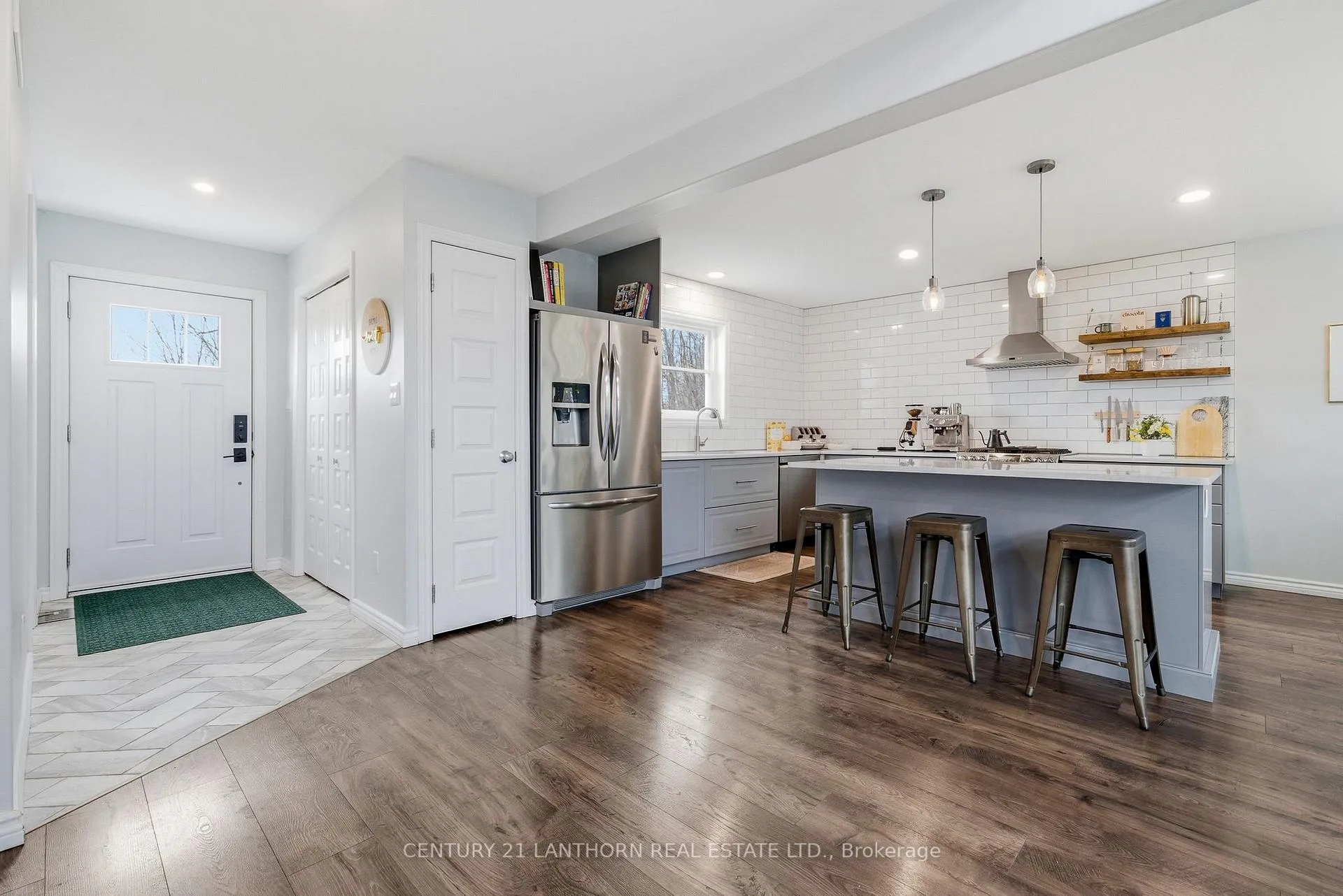 Photo 23 of 309 Beatty Road, Belleville, Thurlow Ward — HOMEH