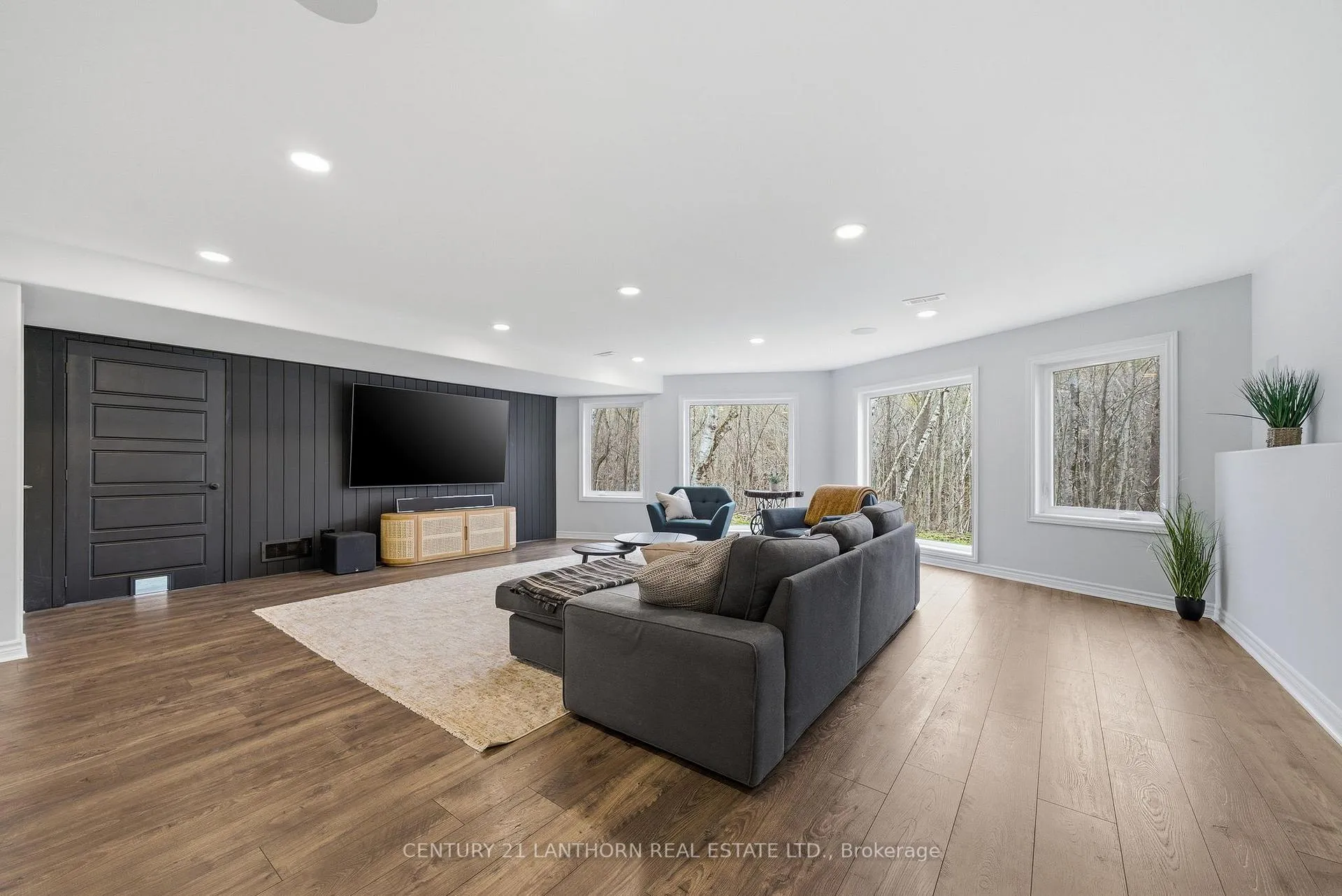 Photo 38 of 309 Beatty Road, Belleville, Thurlow Ward — HOMEH