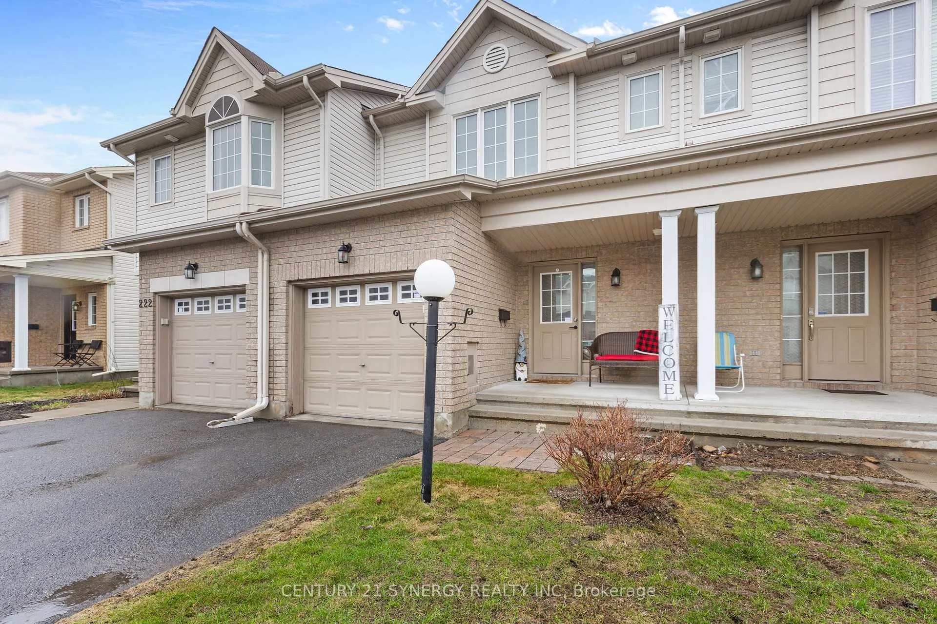 Photo 2 of 220 Lamplighters Drive, Ottawa, Barrhaven - Cedargrove/Fraserdale — HOMEH