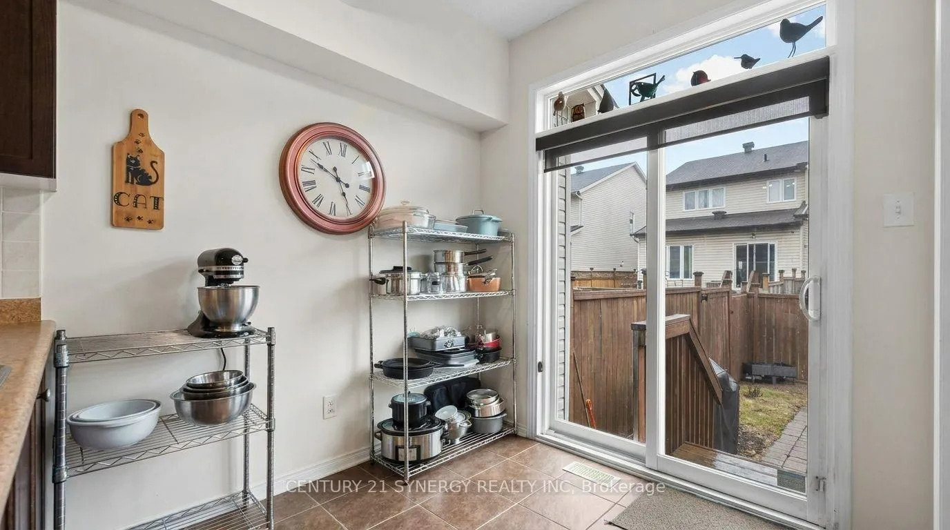 Photo 12 of 220 Lamplighters Drive, Ottawa, Barrhaven - Cedargrove/Fraserdale — HOMEH
