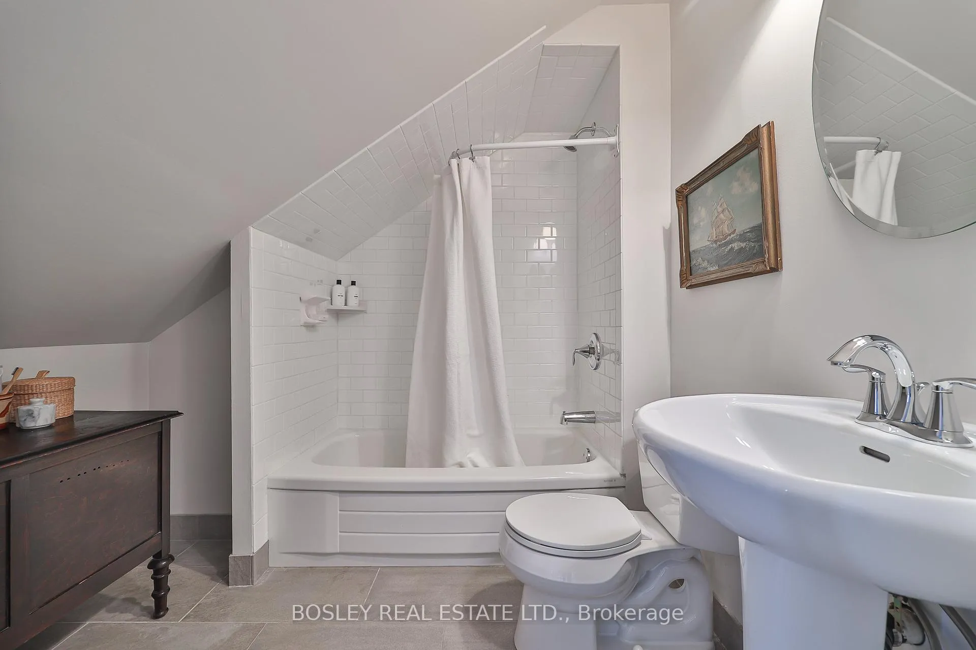 Photo 30 of 123 Grenadier Road, Toronto, Roncesvalles — HOMEH